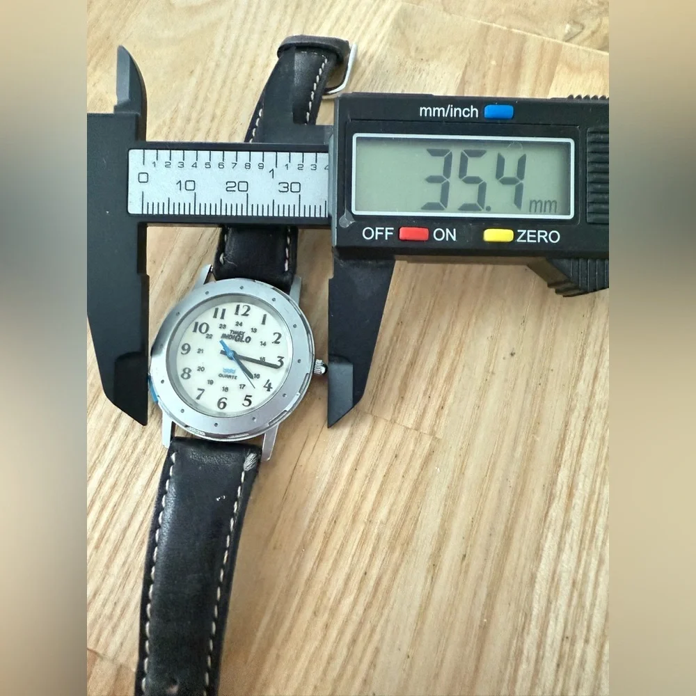 Vintage Timex silver tone black leather sports watch NEW BATTERY